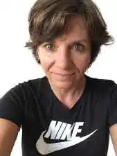 Die Chefin im Hintergrund